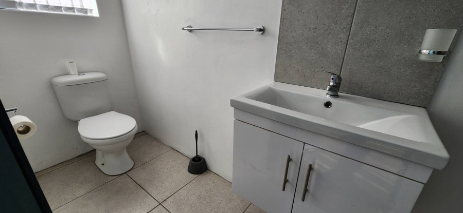 To Let 1 Bedroom Property for Rent in Klipkop Western Cape